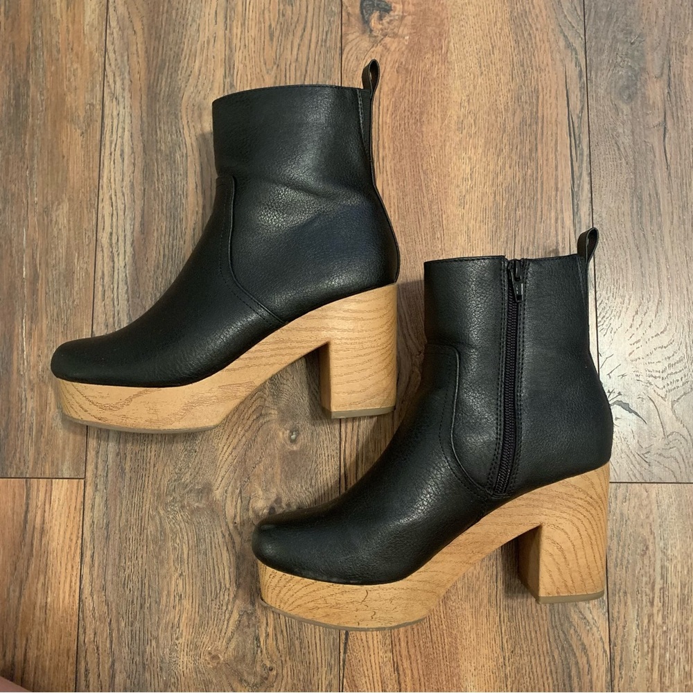 black block boots